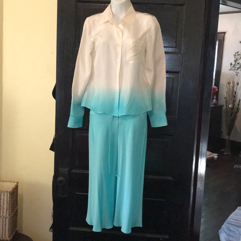 Calvin Klein 100% silk suit